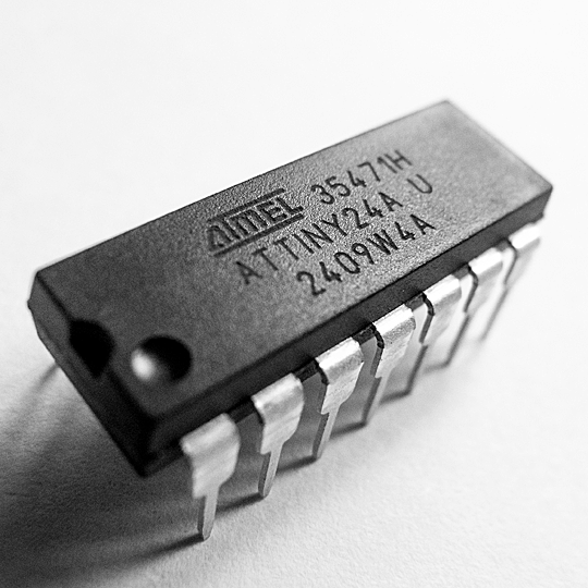 053 Male Arduino ATtiny 24 44 84 0.png