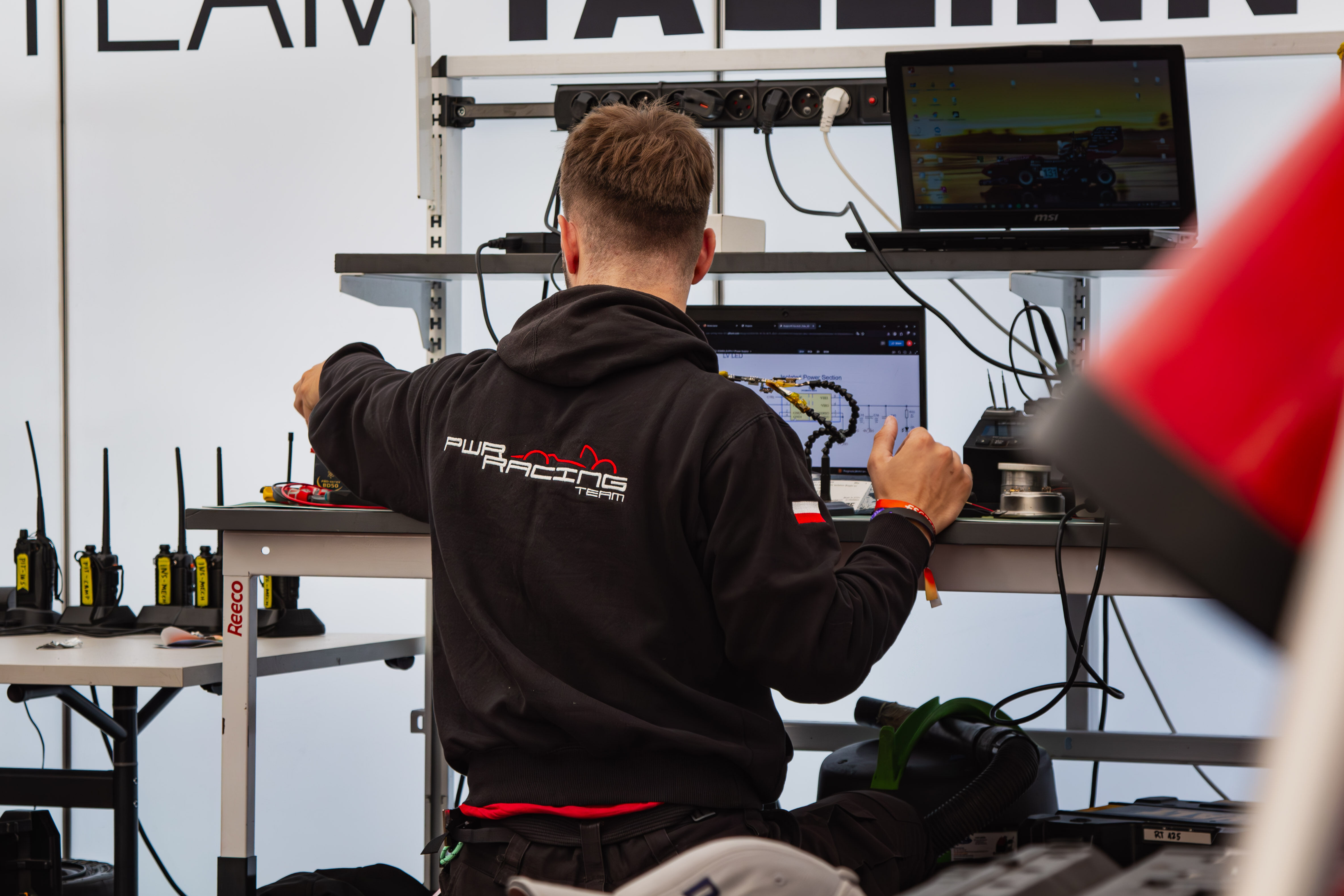 PWRRacingTeam_25_26_08.JPG