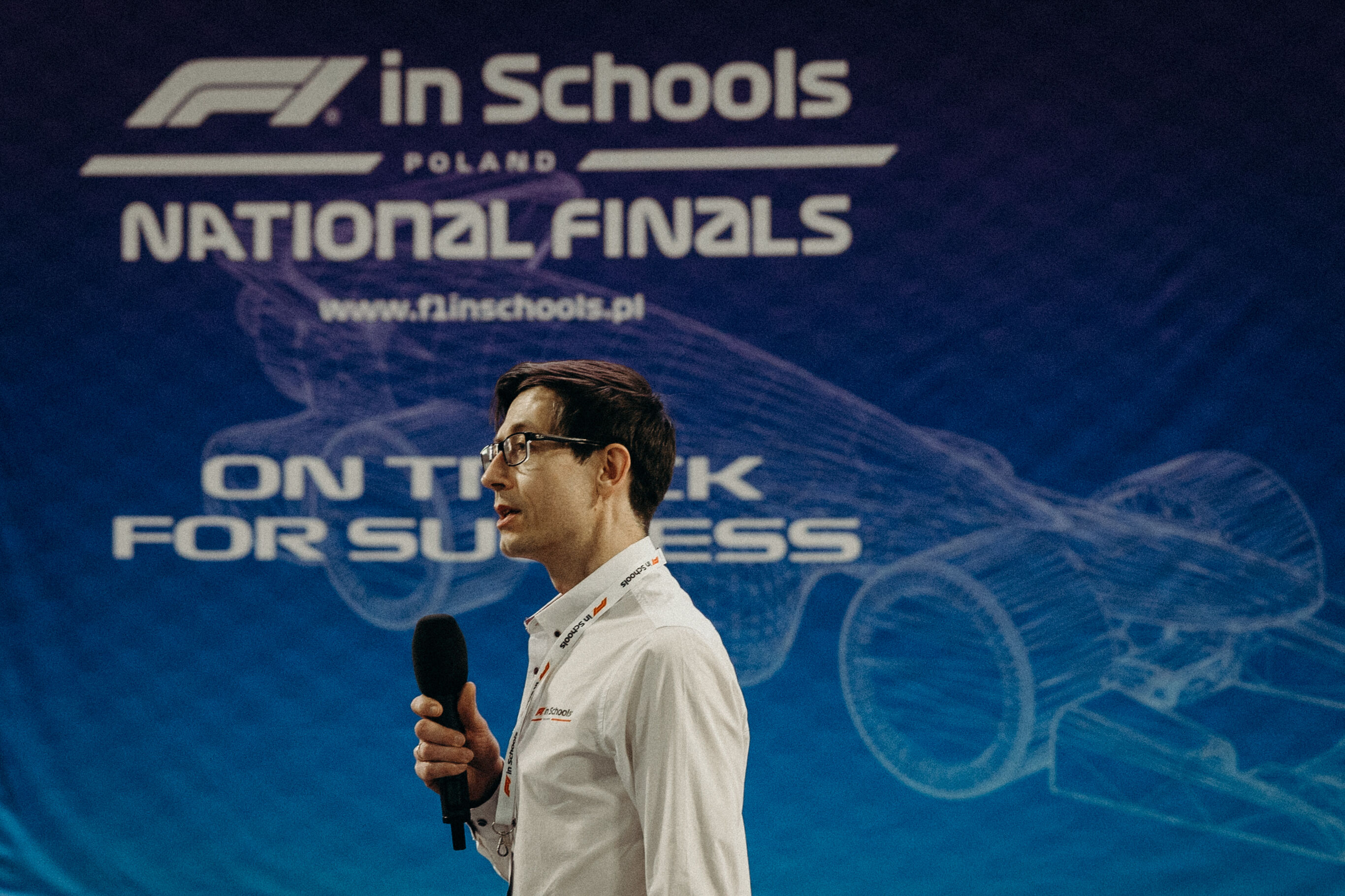 F1School-23_1.jpg